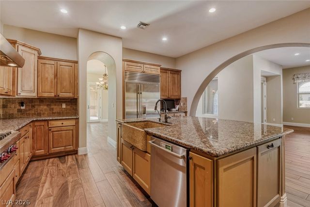8490 Via De Bellasidra Court, Las Vegas, NV 89123