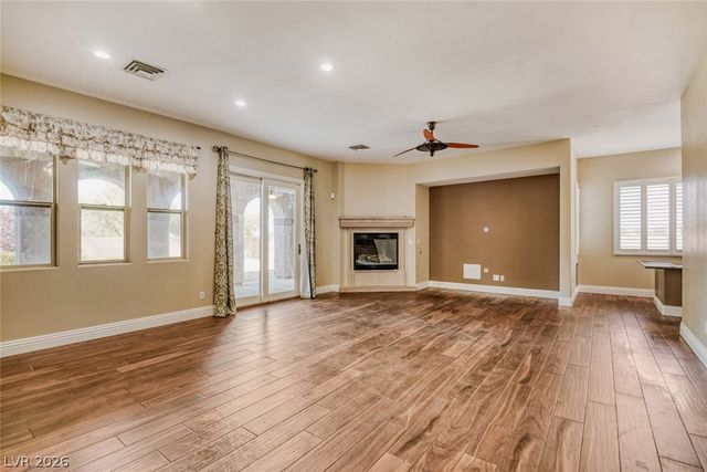 8490 Via De Bellasidra Court, Las Vegas, NV 89123