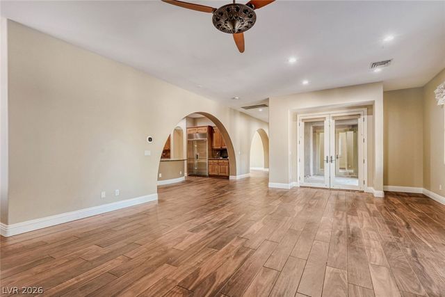 8490 Via De Bellasidra Court, Las Vegas, NV 89123