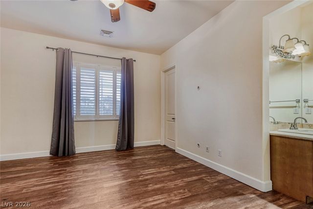8490 Via De Bellasidra Court, Las Vegas, NV 89123
