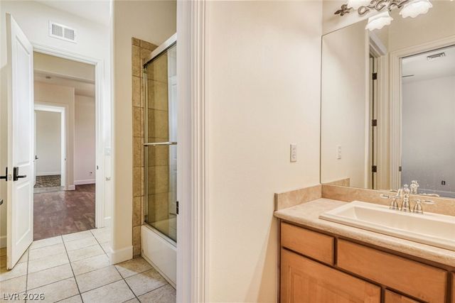 8490 Via De Bellasidra Court, Las Vegas, NV 89123