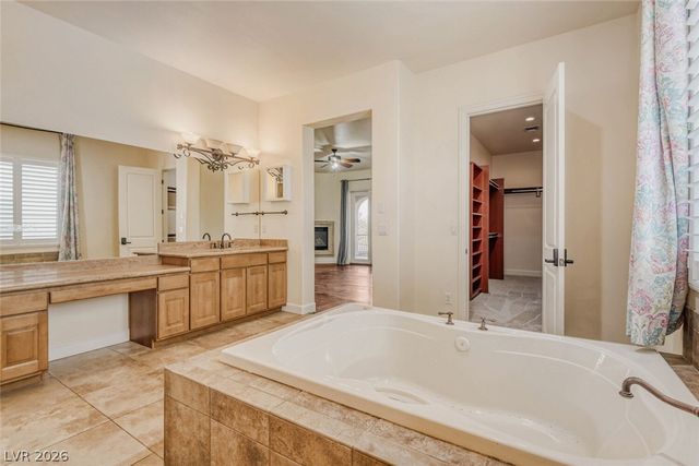 8490 Via De Bellasidra Court, Las Vegas, NV 89123