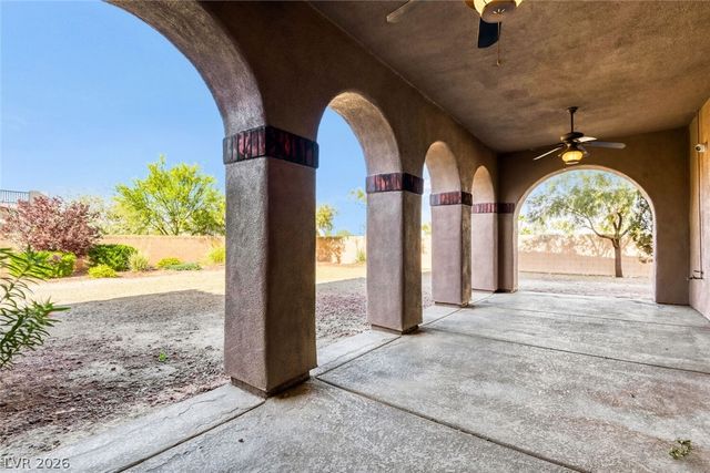 8490 Via De Bellasidra Court, Las Vegas, NV 89123