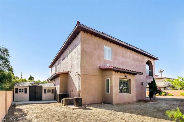 8490 Via De Bellasidra Court, Las Vegas, NV 89123