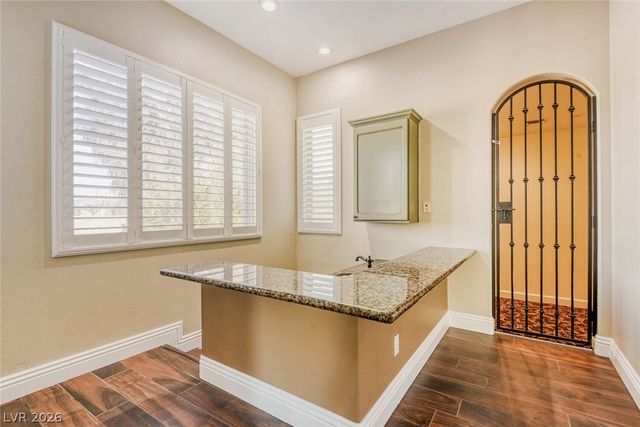 8490 Via De Bellasidra Court, Las Vegas, NV 89123