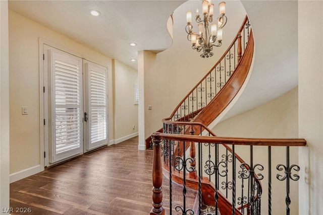 8490 Via De Bellasidra Court, Las Vegas, NV 89123