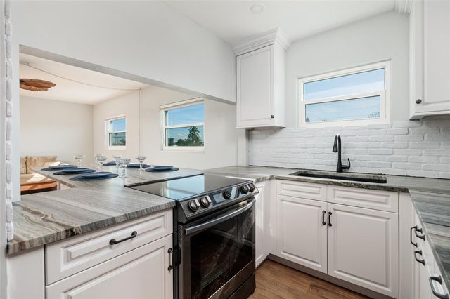 6000 2ND STREET E 6, St Pete Beach, FL 33706