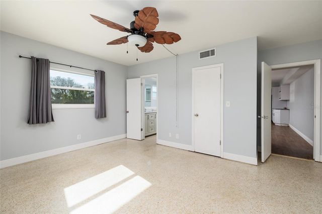 6000 2ND STREET E 6, St Pete Beach, FL 33706