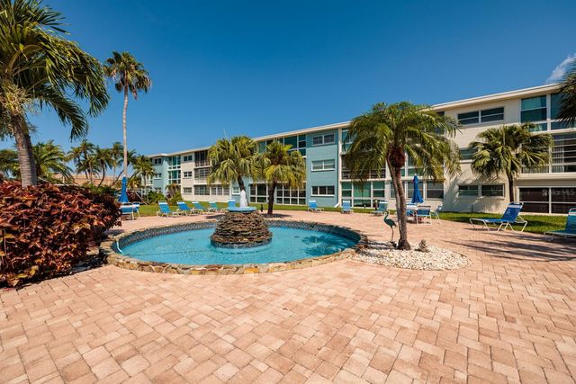 6000 2ND STREET E 6, St Pete Beach, FL 33706