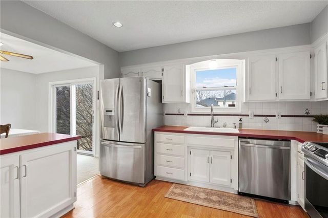 522 Hargis Lane, Belton, MO 64012