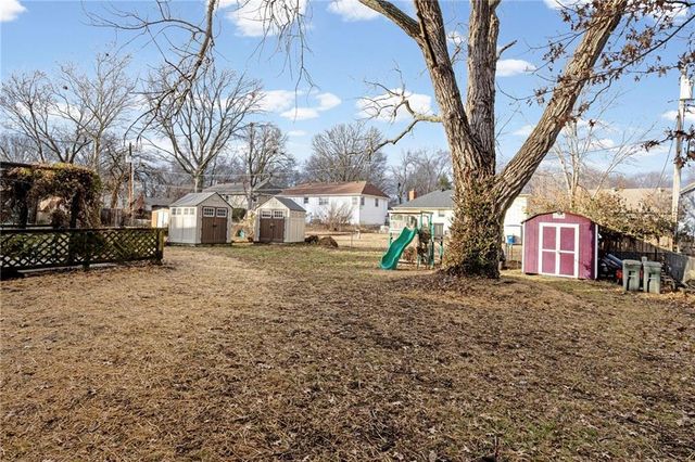 522 Hargis Lane, Belton, MO 64012