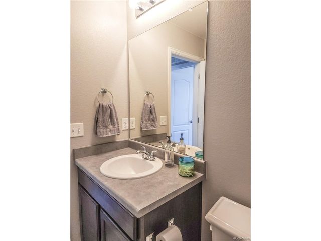 1637 Stoll Dr, Windsor, CO 80550