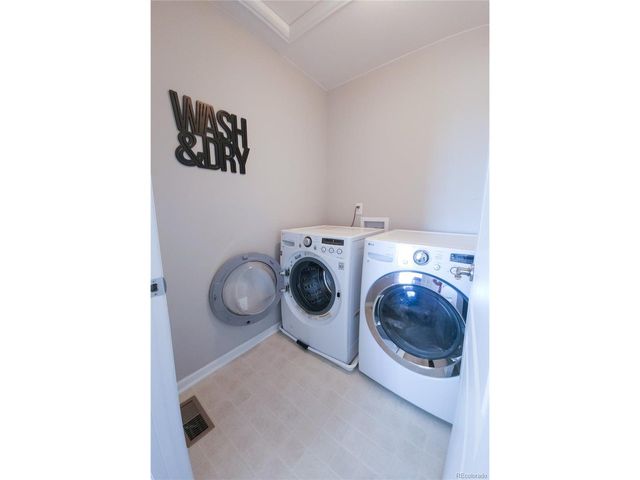 1637 Stoll Dr, Windsor, CO 80550