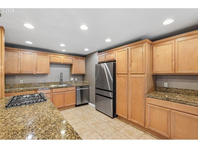 18892 INDIAN SPRINGS Rd, Lake Oswego, OR 97035