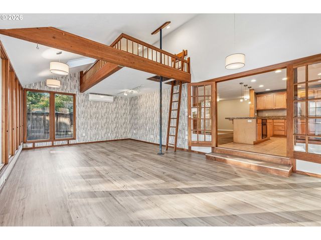 18892 INDIAN SPRINGS Rd, Lake Oswego, OR 97035