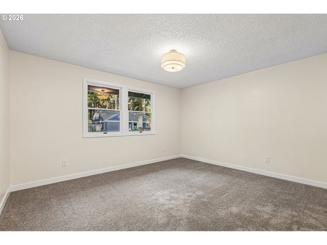 18892 INDIAN SPRINGS Rd, Lake Oswego, OR 97035