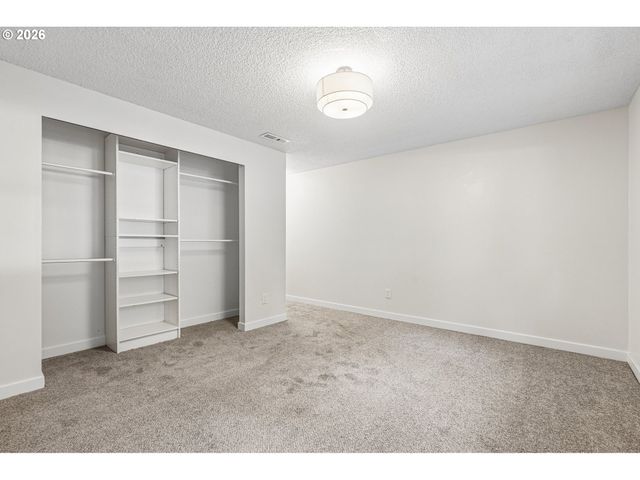 18892 INDIAN SPRINGS Rd, Lake Oswego, OR 97035