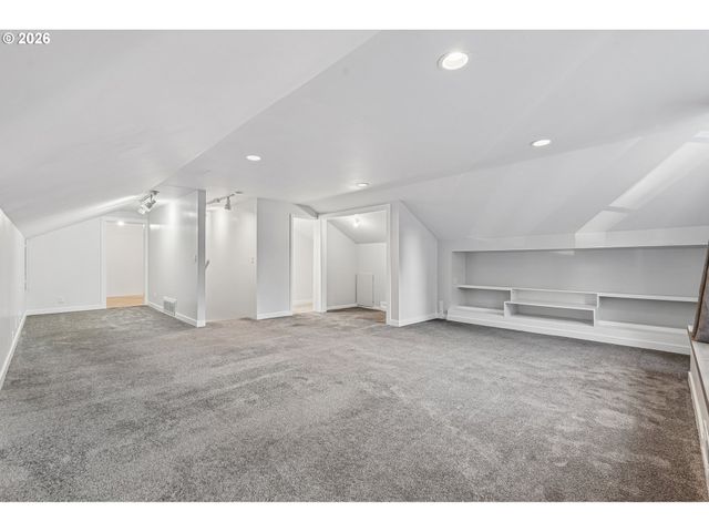 18892 INDIAN SPRINGS Rd, Lake Oswego, OR 97035