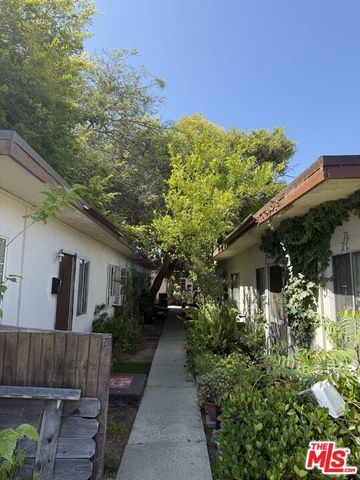 720 Salem Street, Glendale, CA 91203
