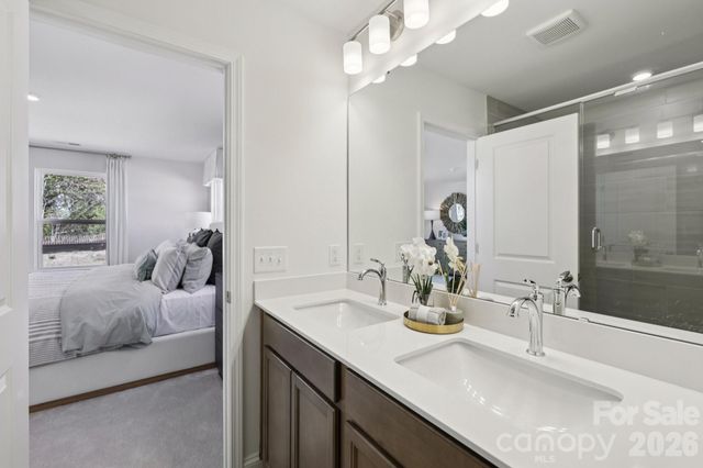 7617 Ethora Way, Charlotte, NC 28216