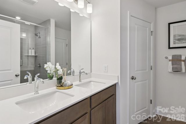 7617 Ethora Way, Charlotte, NC 28216