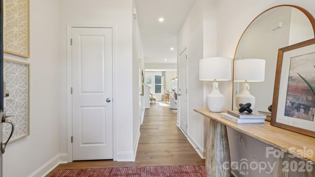 7617 Ethora Way, Charlotte, NC 28216