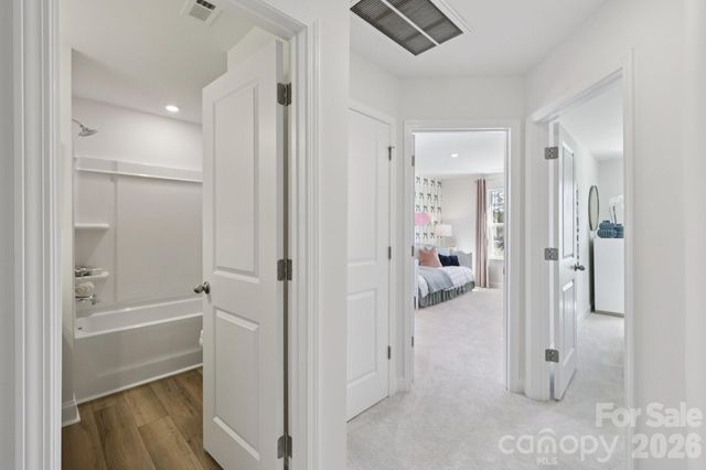 7617 Ethora Way, Charlotte, NC 28216