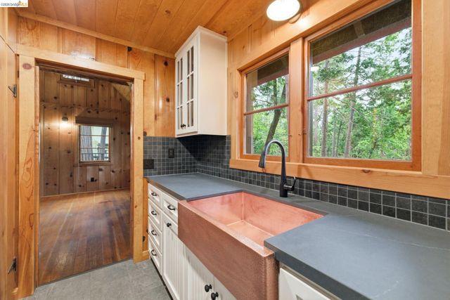 22992 Sierra Dr, Twain Harte, CA 95383