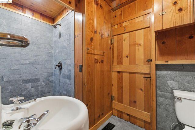 22992 Sierra Dr, Twain Harte, CA 95383