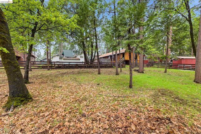 22992 Sierra Dr, Twain Harte, CA 95383