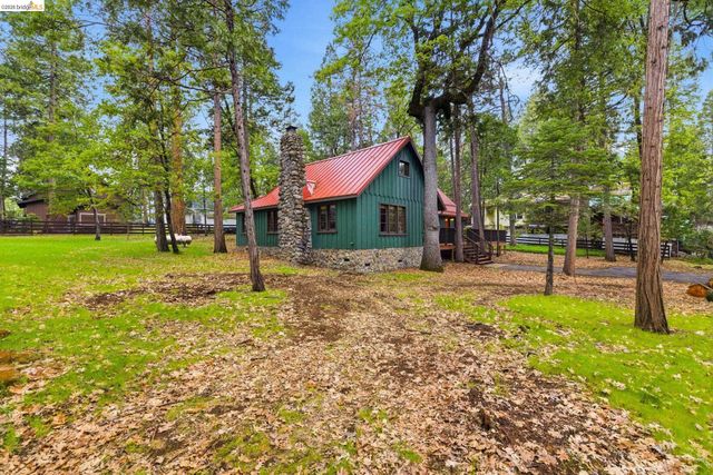 22992 Sierra Dr, Twain Harte, CA 95383