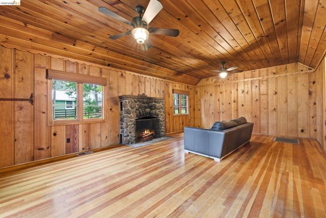 22992 Sierra Dr, Twain Harte, CA 95383