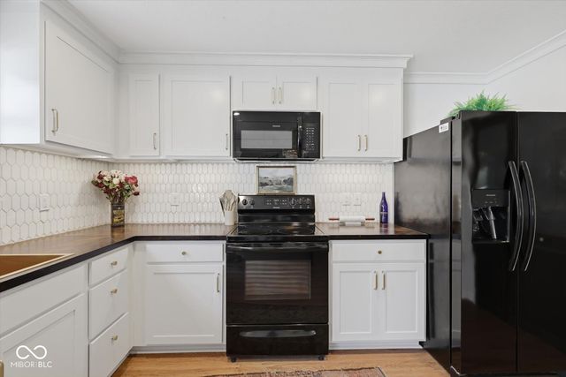 1370 Delacorte Circle, Shelbyville, IN 46176