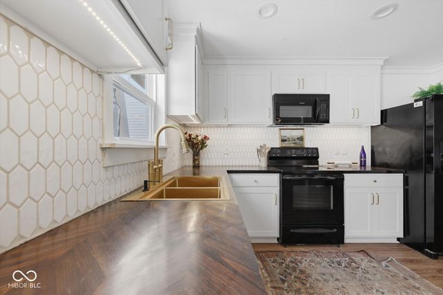 1370 Delacorte Circle, Shelbyville, IN 46176