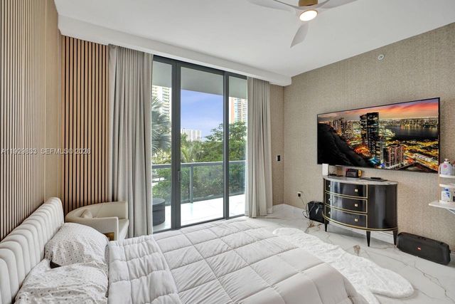 3300 NE 188th St 210, Aventura, FL 33180