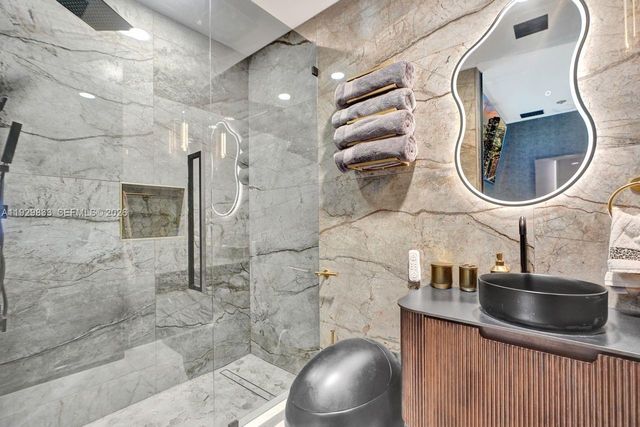 3300 NE 188th St 210, Aventura, FL 33180