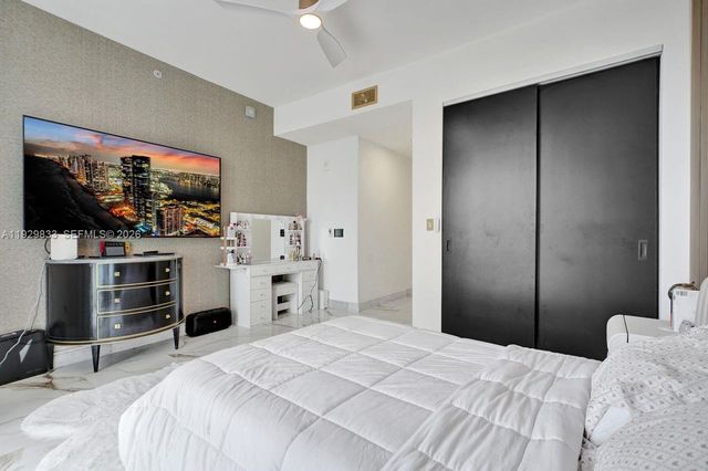 3300 NE 188th St 210, Aventura, FL 33180