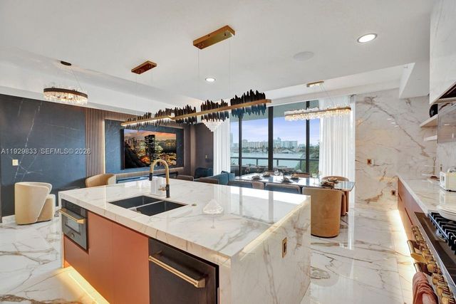 3300 NE 188th St 210, Aventura, FL 33180