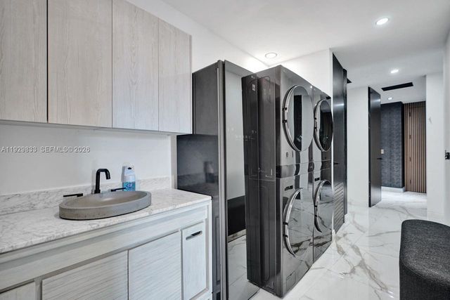 3300 NE 188th St 210, Aventura, FL 33180