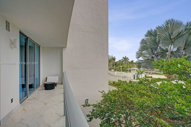 3300 NE 188th St 210, Aventura, FL 33180