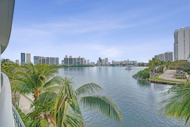 3300 NE 188th St 210, Aventura, FL 33180