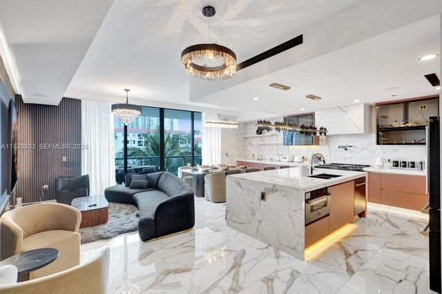 3300 NE 188th St 210, Aventura, FL 33180