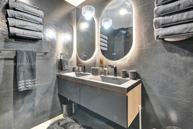 3300 NE 188th St 210, Aventura, FL 33180