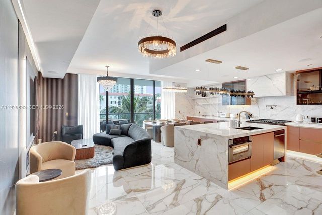 3300 NE 188th St 210, Aventura, FL 33180