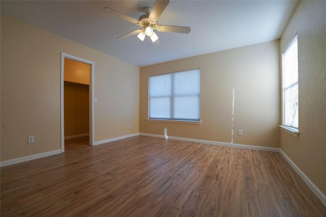 5520 Alomar CV, Del Valle, TX 78617