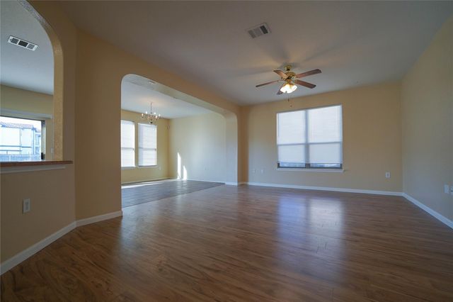 5520 Alomar CV, Del Valle, TX 78617