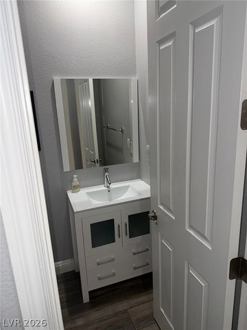 3338 Mission Creek Court, Las Vegas, NV 89135