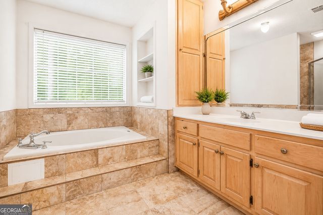9636 Squirrel Wood Run, Douglasville, GA 30135