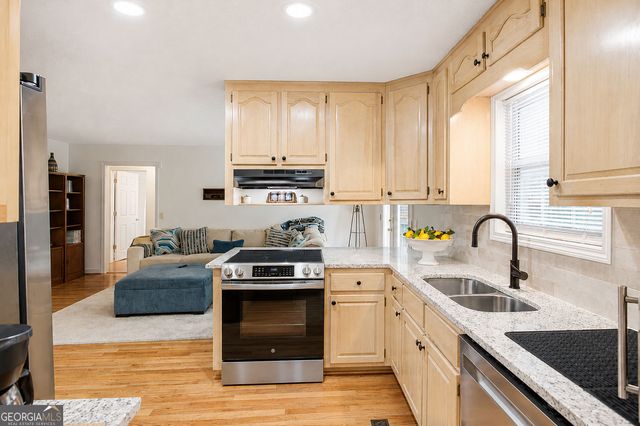 9636 Squirrel Wood Run, Douglasville, GA 30135