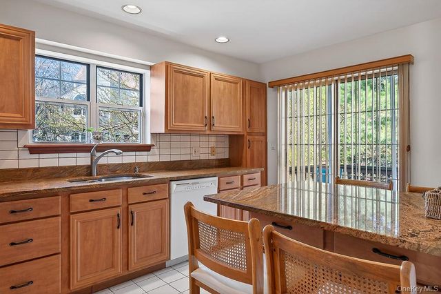 75 W Hartsdale Avenue 8, Hartsdale, NY 10530
